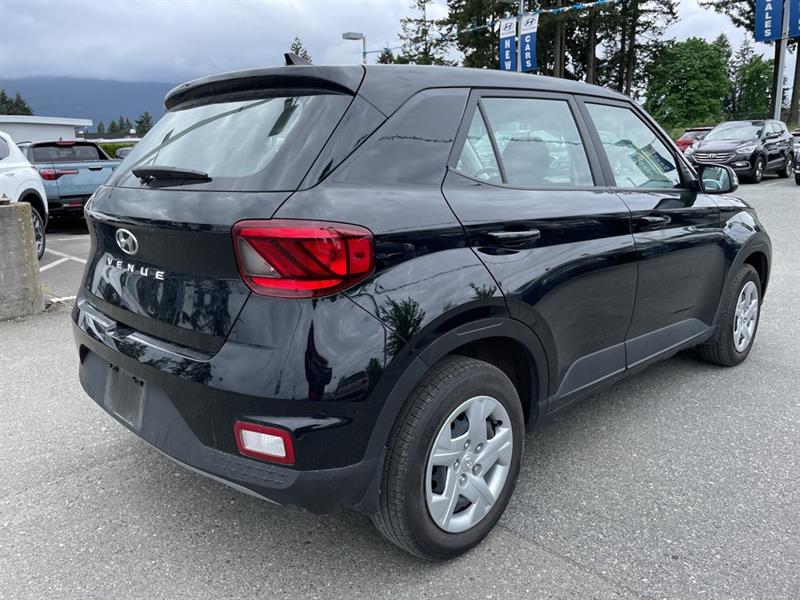 2022
Hyundai
Elantra
