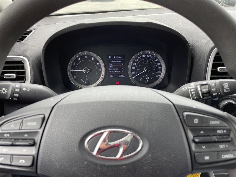 2022
Hyundai
Elantra