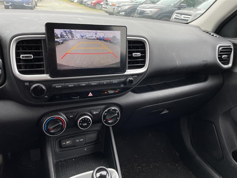 2022
Hyundai
Elantra