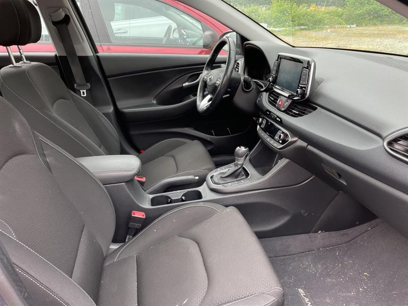 2019
Hyundai
Elantra