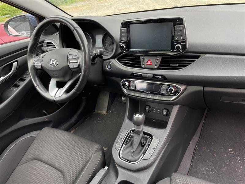 2019
Hyundai
Elantra